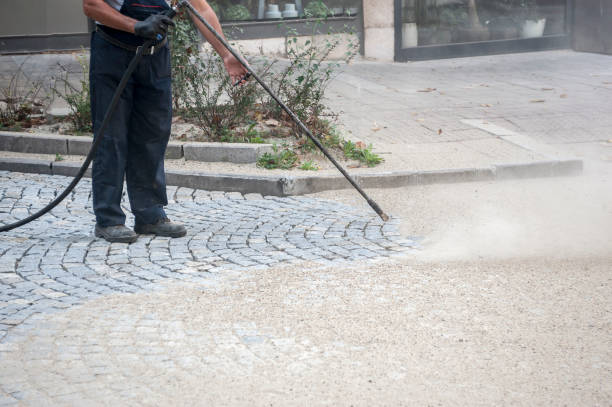 Best Sidewalk and Walkway Cleaning  in Coquille, OR